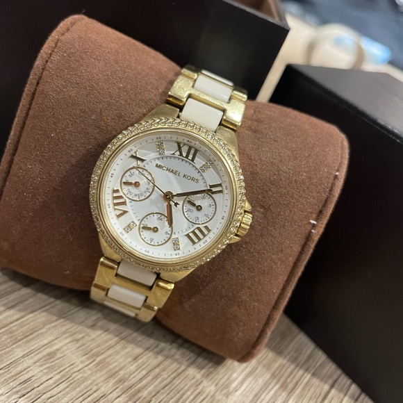 MICHAEL KORS Diamond watch - Picture 7 of 9